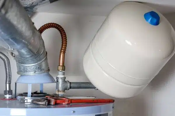 Six Tell-Tale Signs You Need To Schedule An Appointment For Water Heater Repair - Tioga Contractors